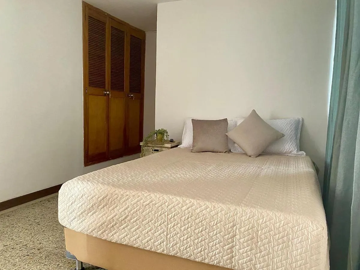 Casa De Las Flores En Medellin Guest house